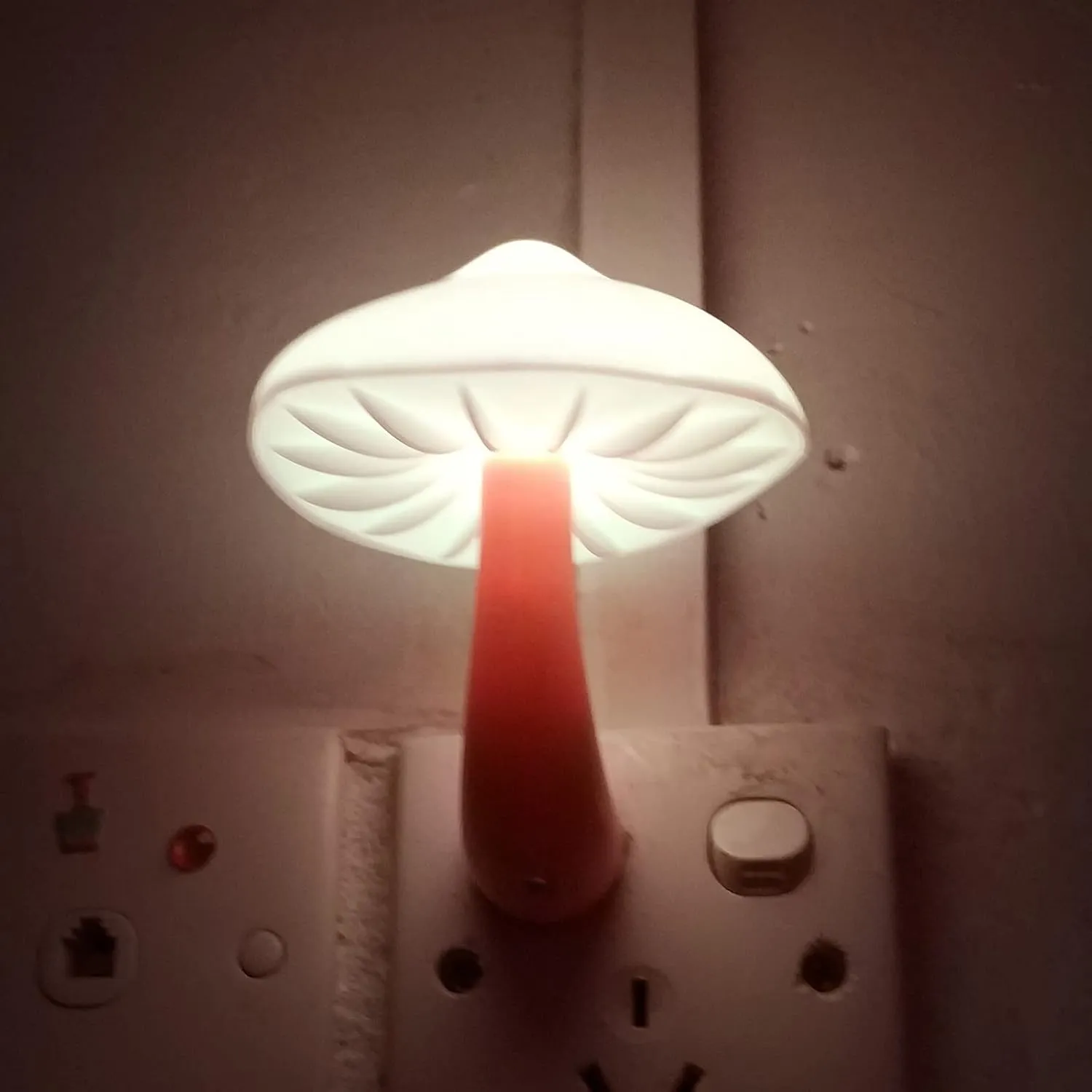 AUSAYE Sensor LED Night Light Plug in Wall Lamp, Energy Saving NightLight Cute Mushroom Night Lights for Adults Kids Bedroom,Bathroom,Toilet, Stairs, Kitchen,Hallway Corridor Warm White